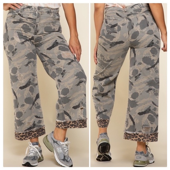 *LAST 3X* POL PLUS CAM-LEO Distressed Pants - Picture 3 of 15